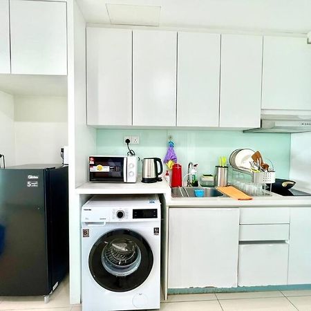 T3 1-10 Pax Trefoil 2Room Setia Alam Cozy Home Wifi Tv Luaran gambar